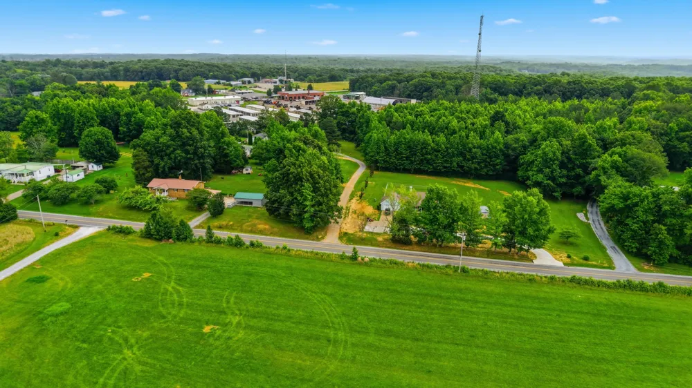 0 Hwy 70   Twin Oak Mc Ewen, TN 37101