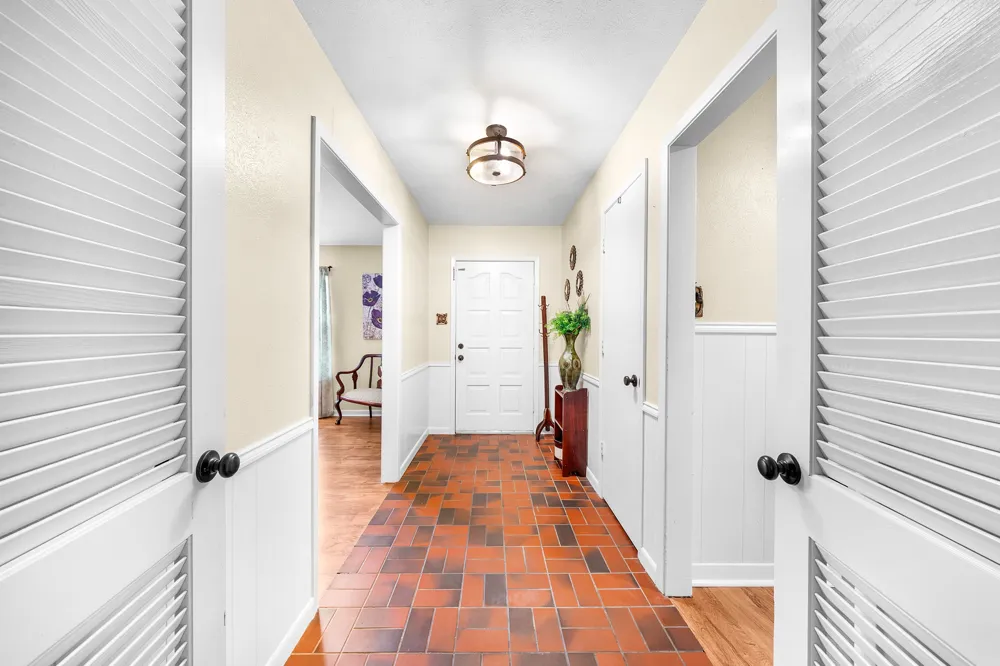 2826 Birchwood Lane Commerce, TX 75428