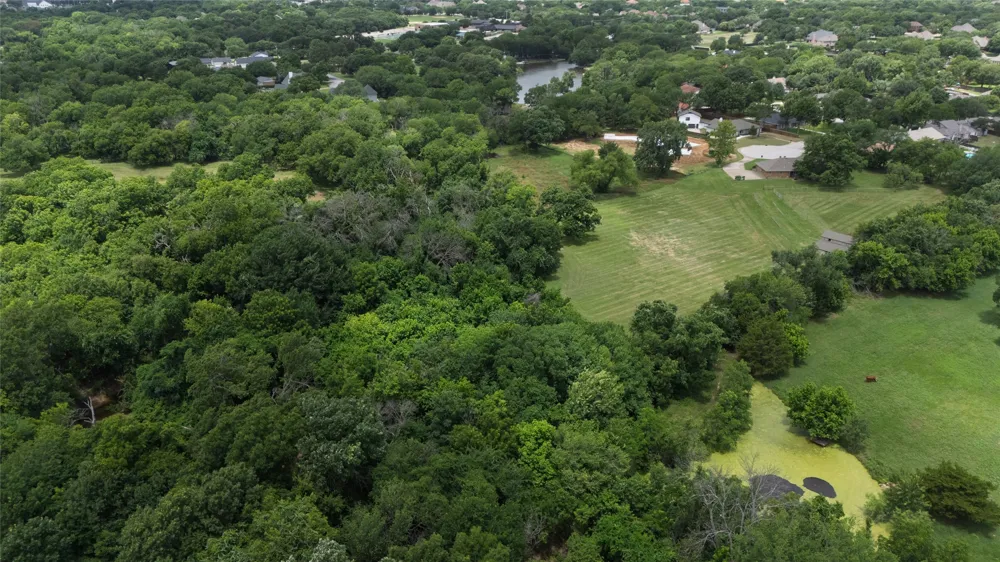 1215 Oakwood Trail Southlake, TX 76092