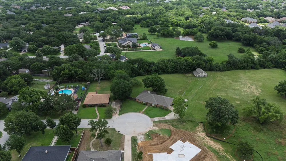 1215 Oakwood Trail Southlake, TX 76092