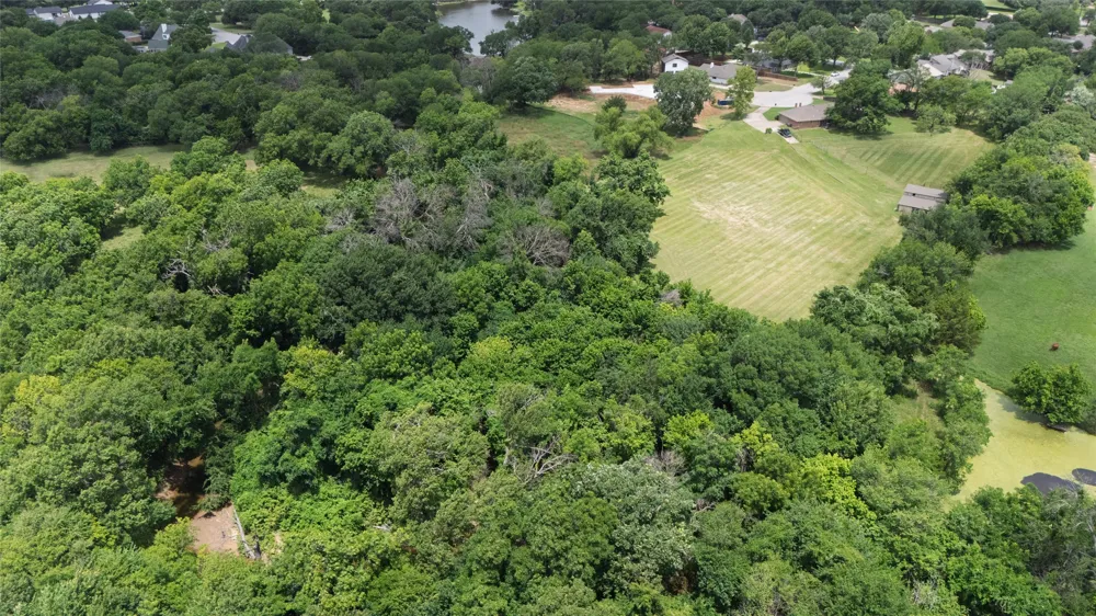 1215 Oakwood Trail Southlake, TX 76092