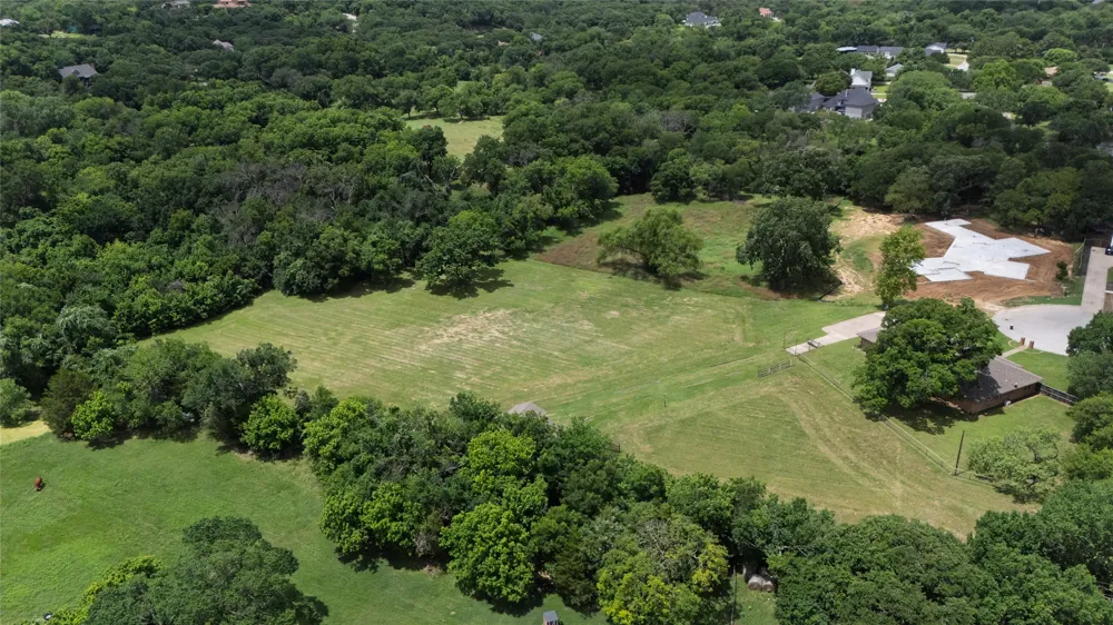 1215 Oakwood Trail Southlake, TX 76092