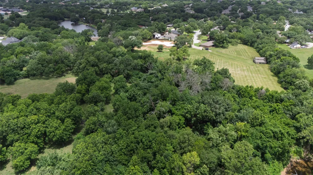 1215 Oakwood Trail Southlake, TX 76092