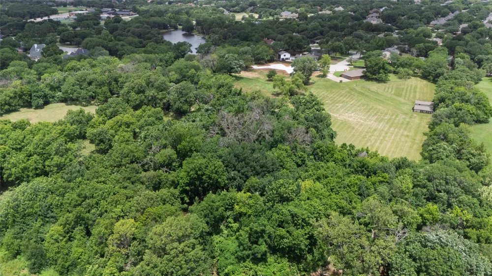 1215 Oakwood Trail Southlake, TX 76092