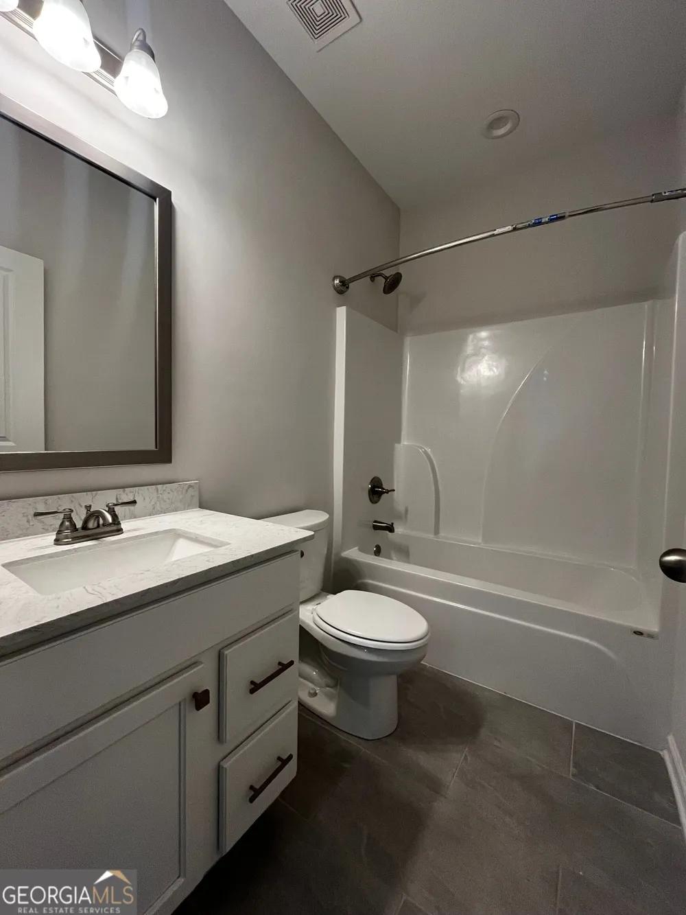 311 Shoshone CIR Kathleen, GA 31047