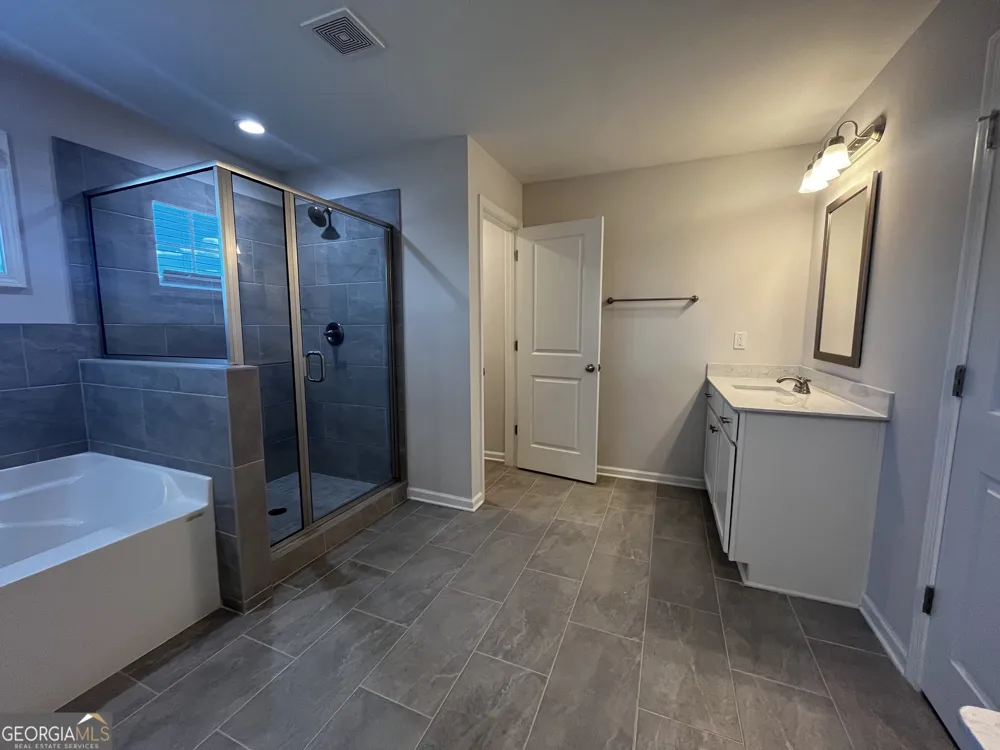 311 Shoshone CIR Kathleen, GA 31047