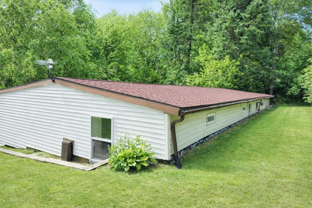 3640 Saint Luke Drive Jackson, MI 49201