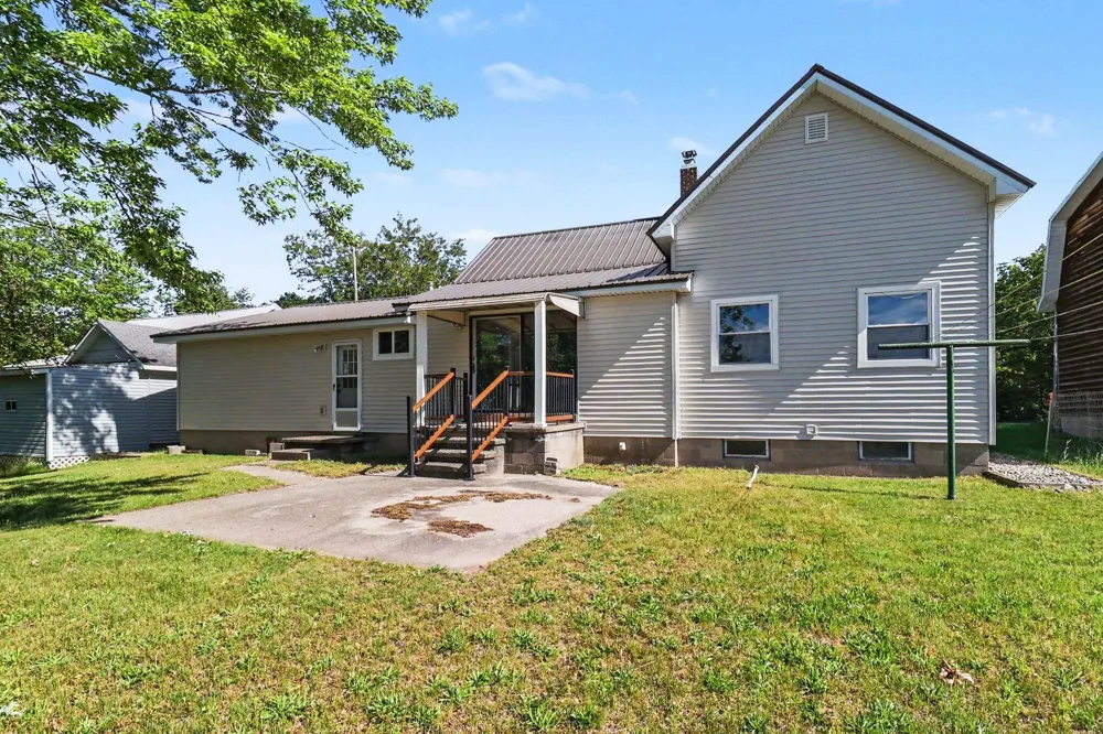 409 Jerumbo Street Manistee, MI 49660