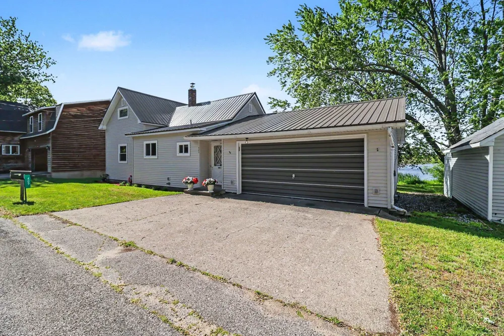 409 Jerumbo Street Manistee, MI 49660