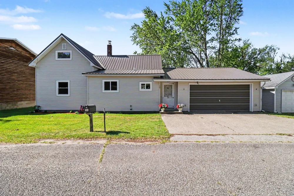 409 Jerumbo Street Manistee, MI 49660