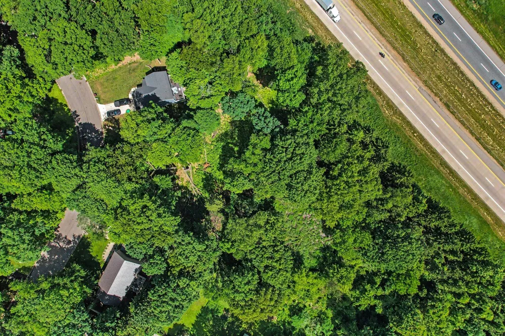 911 Wooded Lane Marshall, MI 49068