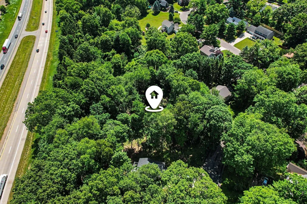 911 Wooded Lane Marshall, MI 49068