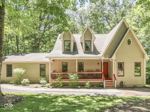 8194 Center Lake Road