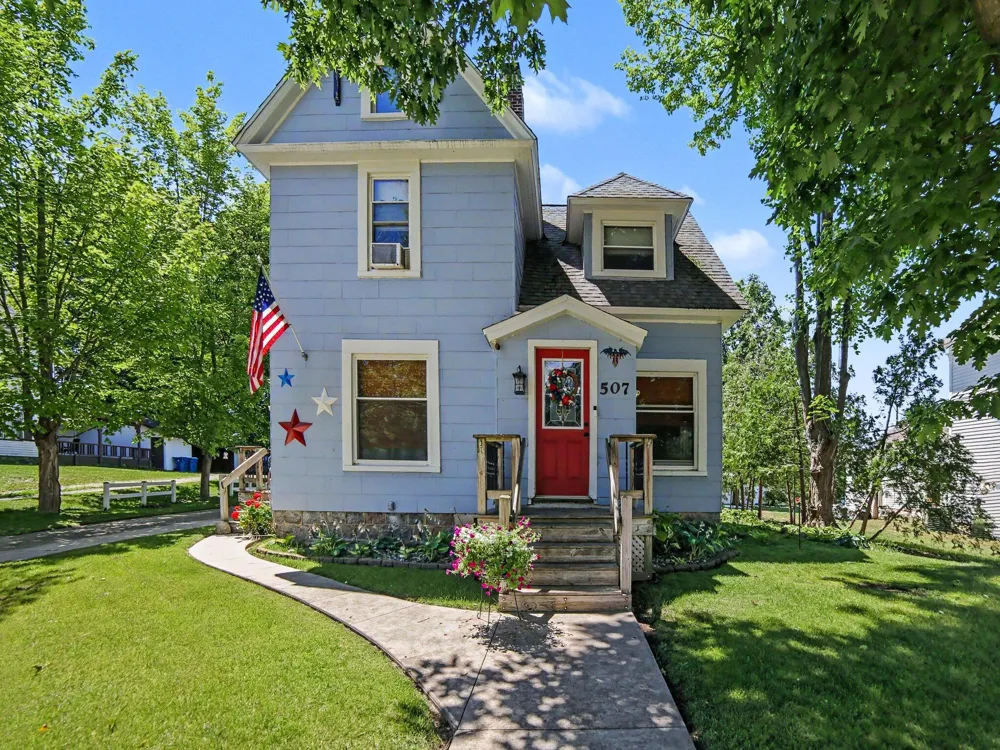 507 S State Street Hart, MI 49420