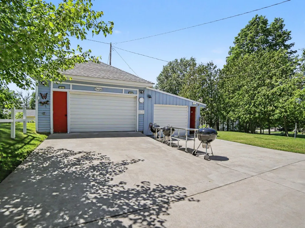 507 S State Street Hart, MI 49420