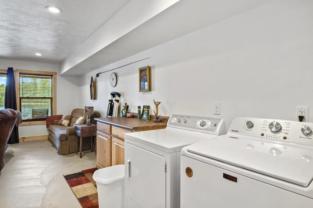 2485 W Lake Shore Drive Bitely, MI 49309
