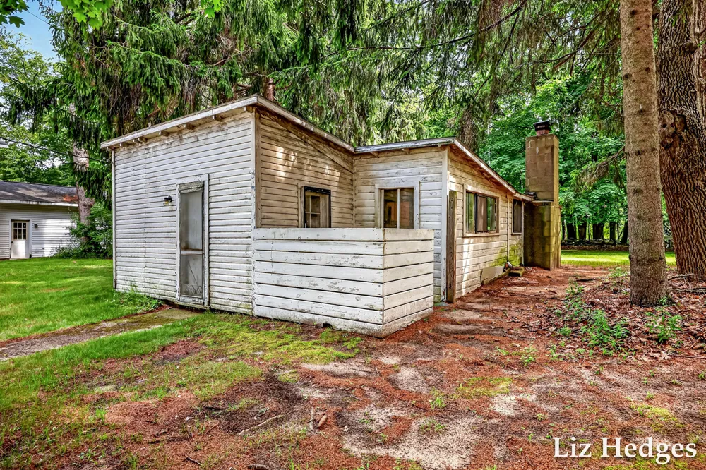 6285 S Shore Whitehall, MI 49461