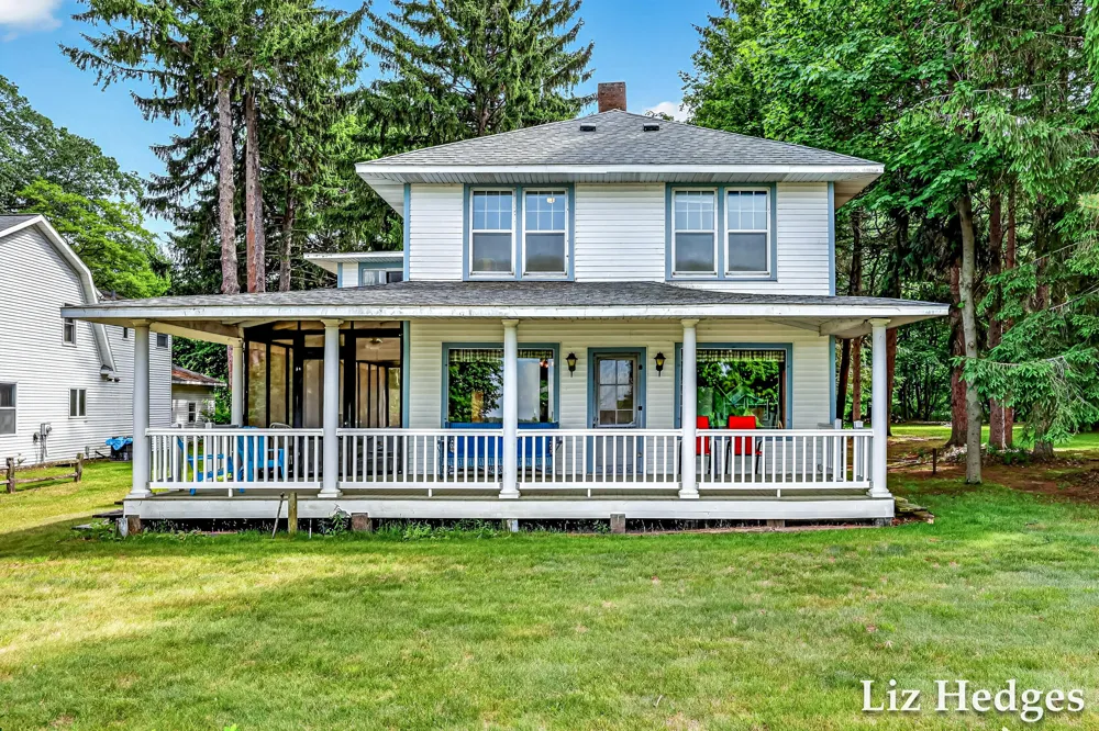 6285 S Shore Whitehall, MI 49461