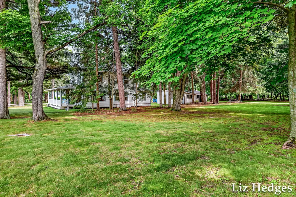 6285 S Shore Whitehall, MI 49461