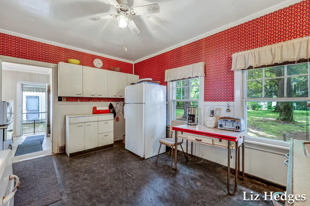 6285 S Shore Whitehall, MI 49461