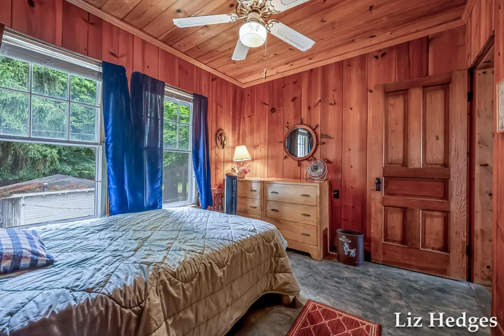 6285 S Shore Whitehall, MI 49461
