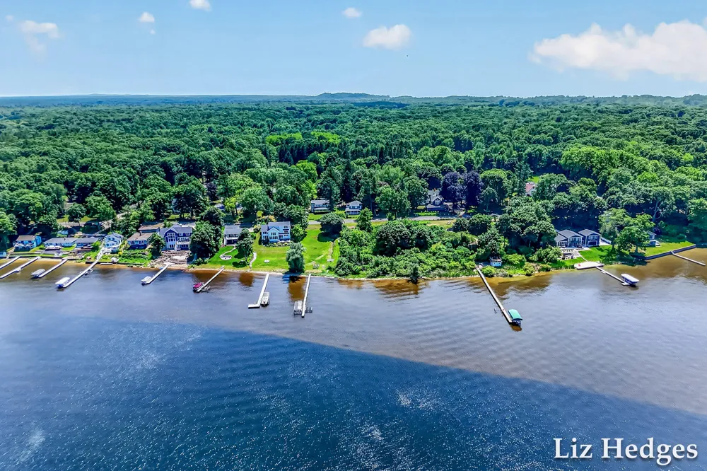 6285 S Shore Whitehall, MI 49461