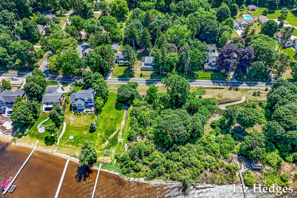 6285 S Shore Whitehall, MI 49461