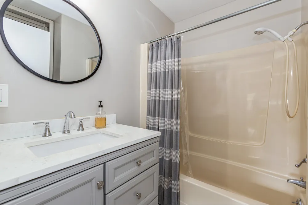 2727 S Lakeshore Drive #C11 St. Joseph, MI 49085