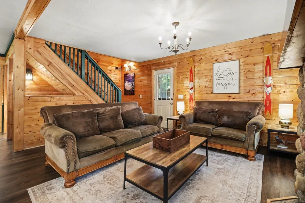 5526 W Longbridge Road Pentwater, MI 49449