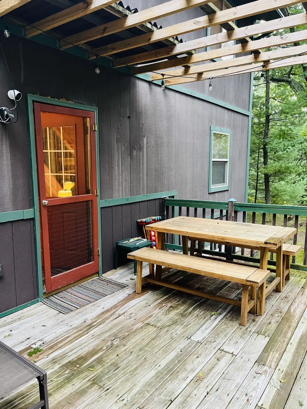 5526 W Longbridge Road Pentwater, MI 49449