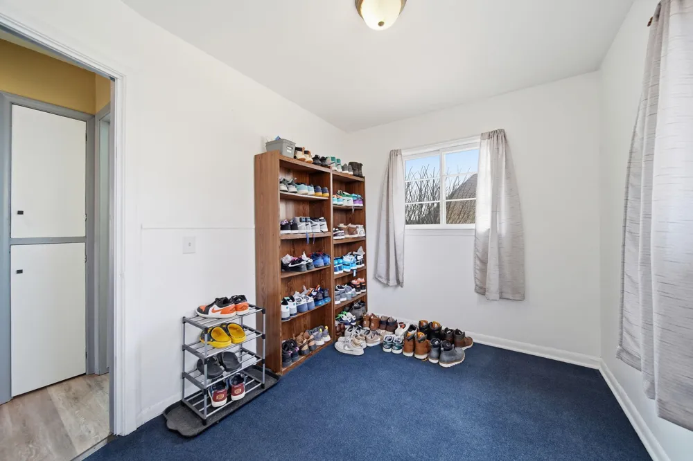 727 Springbrook Avenue Adrian, MI 49221