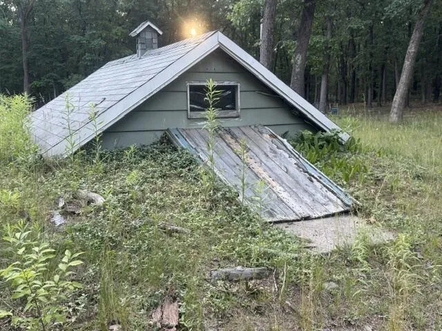 2649 E Fox Drive Grant, MI 49327