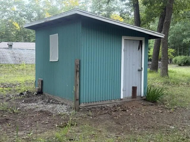 2649 E Fox Drive Grant, MI 49327