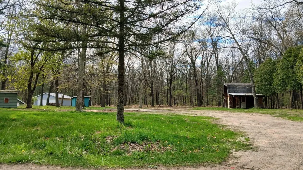2649 E Fox Drive Grant, MI 49327