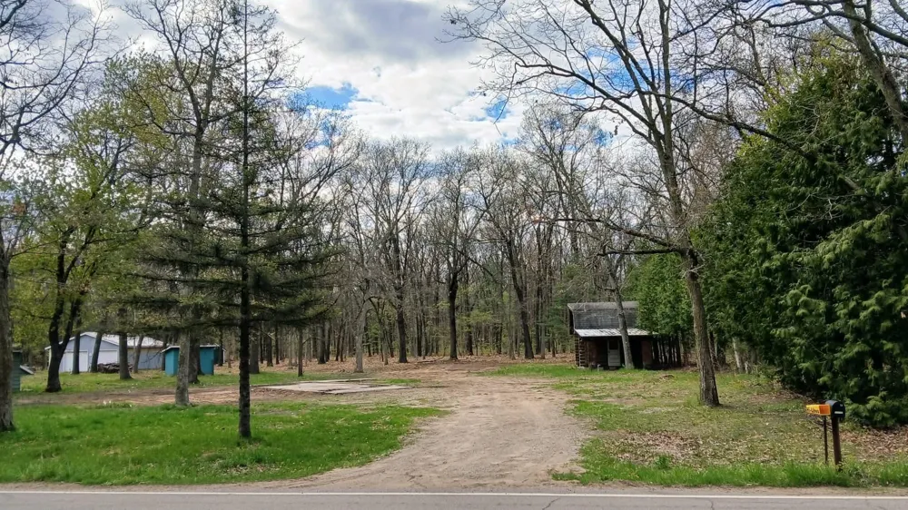 2649 E Fox Drive Grant, MI 49327