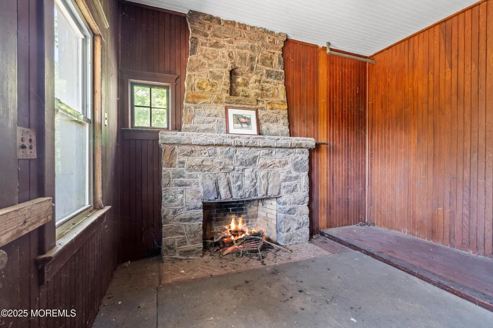 525 Cooper Road Red Bank, NJ 07701