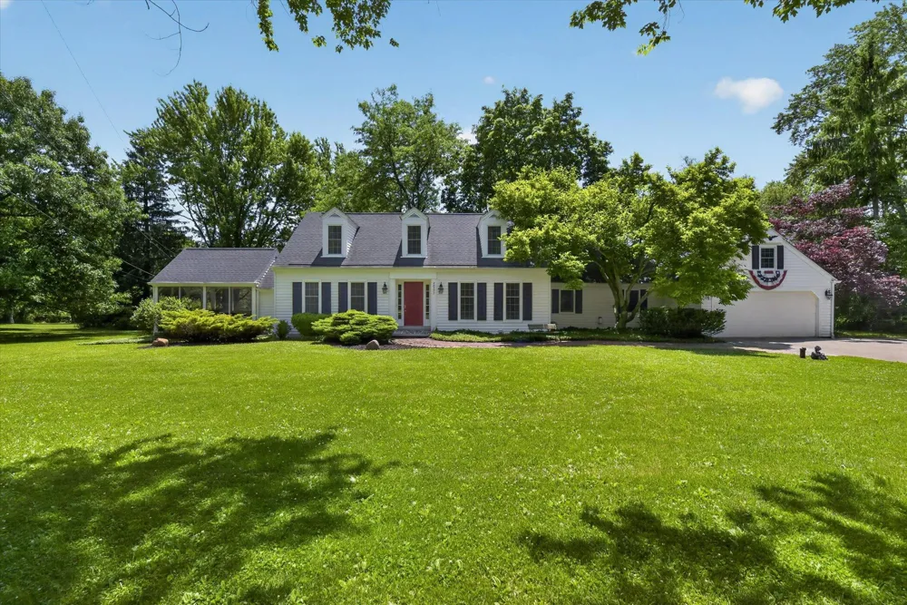 48377 Gyde Road Canton, MI 48187