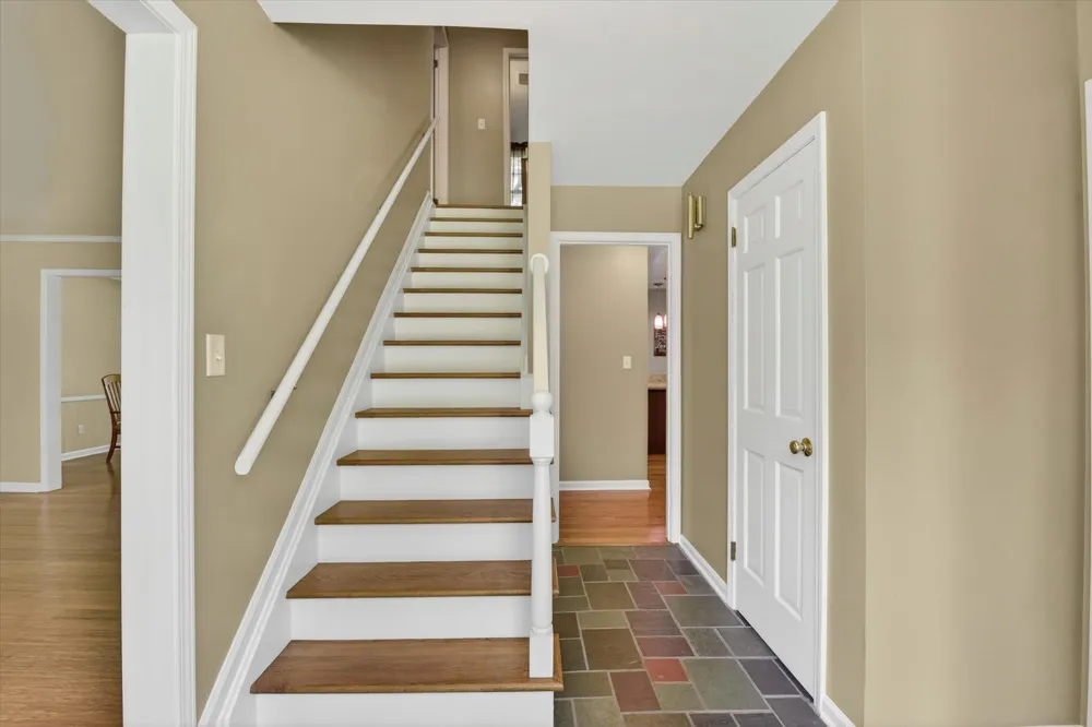 48377 Gyde Road Canton, MI 48187