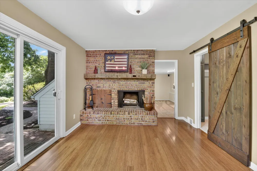 48377 Gyde Road Canton, MI 48187