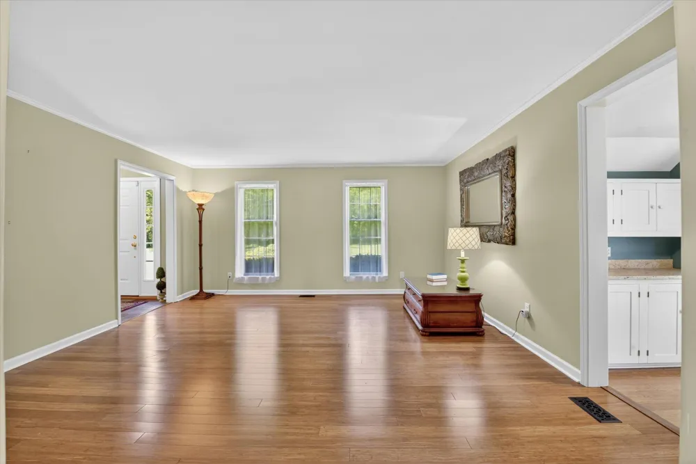 48377 Gyde Road Canton, MI 48187