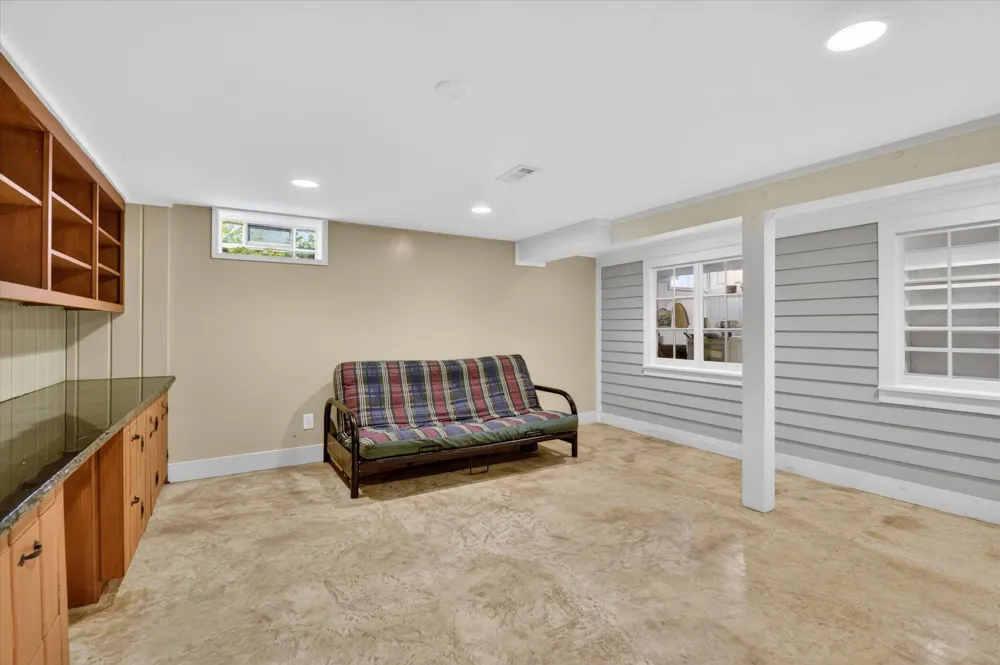 48377 Gyde Road Canton, MI 48187