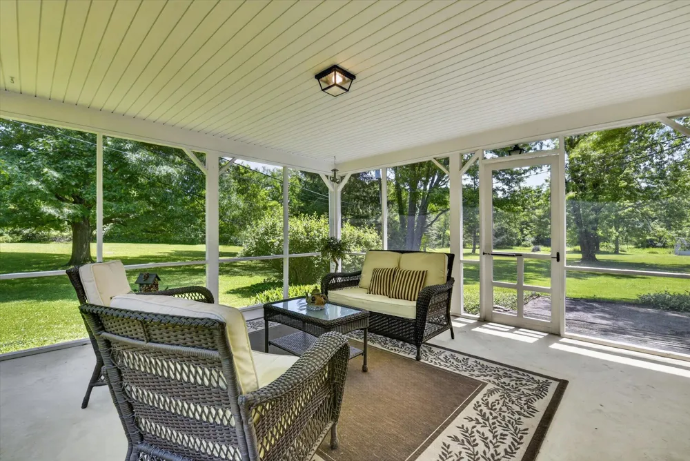 48377 Gyde Road Canton, MI 48187