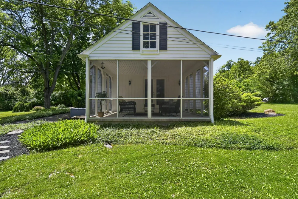 48377 Gyde Road Canton, MI 48187
