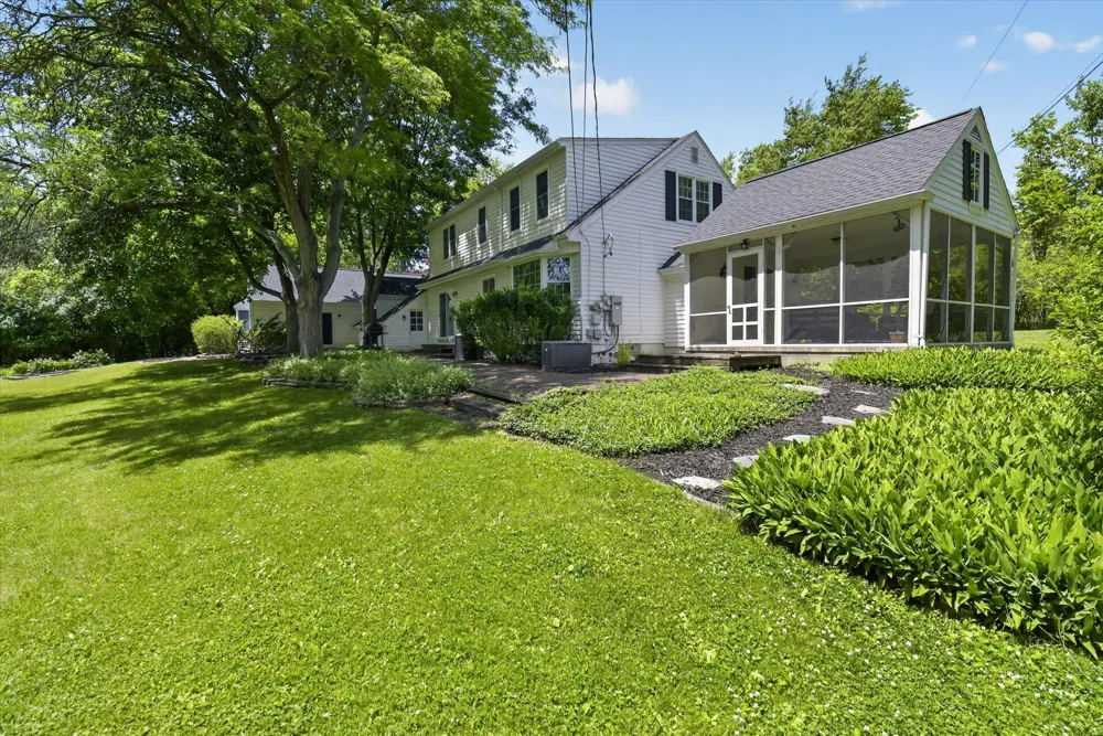 48377 Gyde Road Canton, MI 48187