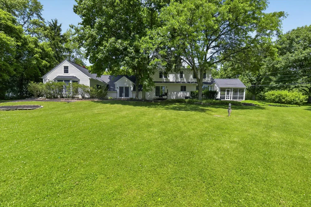 48377 Gyde Road Canton, MI 48187