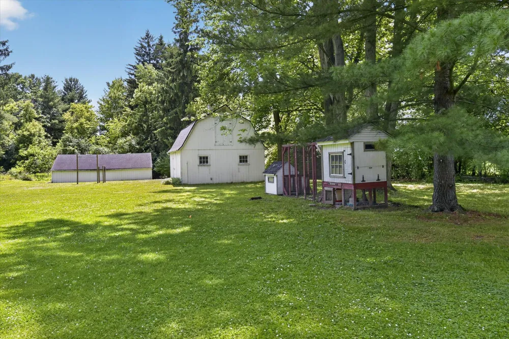 48377 Gyde Road Canton, MI 48187