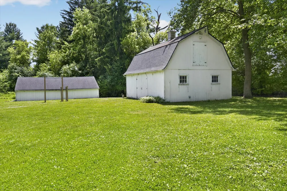 48377 Gyde Road Canton, MI 48187