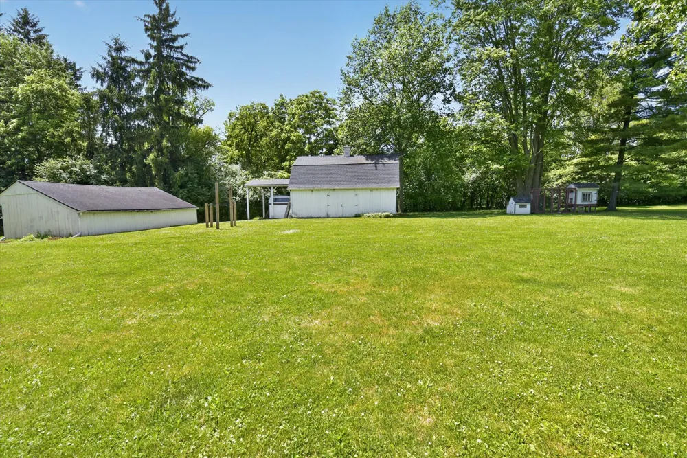 48377 Gyde Road Canton, MI 48187