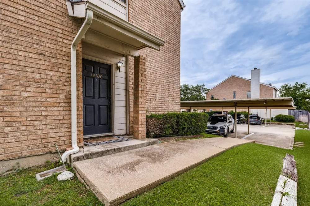3635 Garden Brook Drive #14100 Farmers Branch, TX 75234