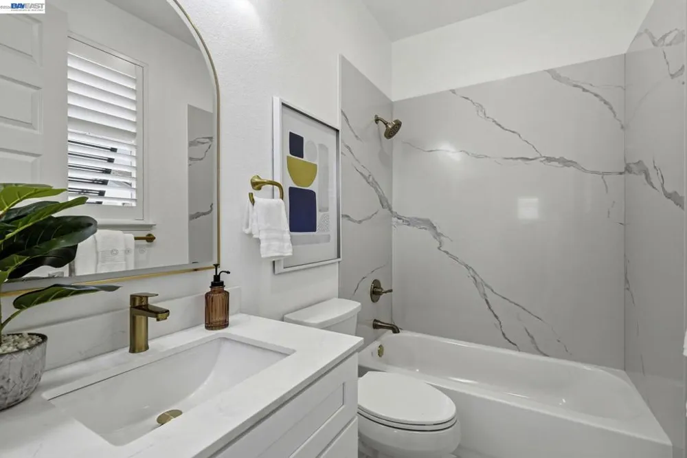 416 Dewitt Ln Alameda, CA 94501